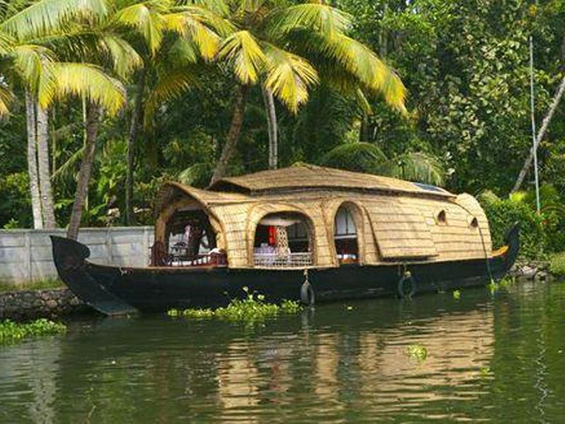 Blissful Kerala Honeymoon Tour Package